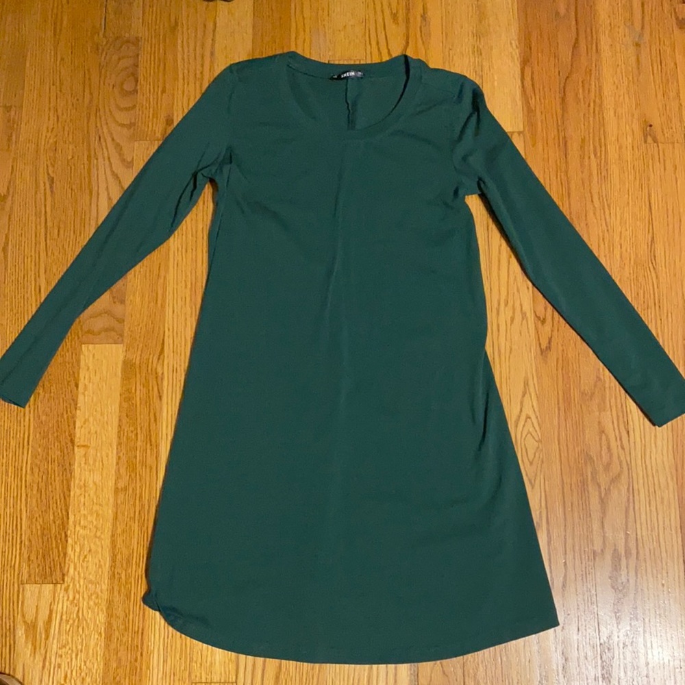 Green simple dress